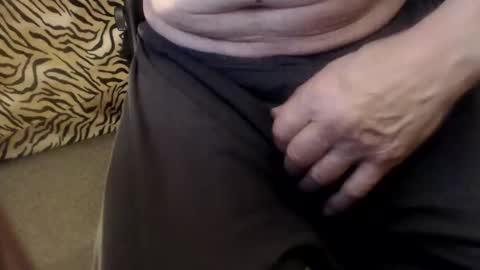 Snapshot of helvella chatting on 04-06-26, 05:30 Helvell online show from 04-06-26, 05:30