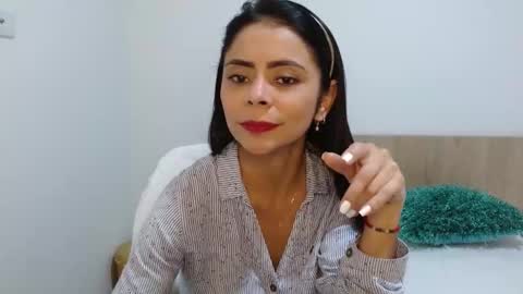 Snapshot of hema_gold chatting on 03-11-25, 12:54 HEMA online show from 03-11-25, 12:54