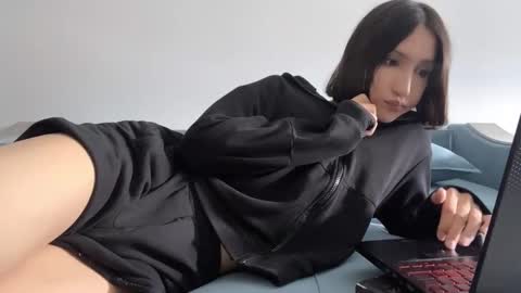 Eva online show from 09-26-25, 06:06