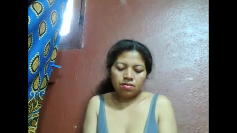 Snapshot of henitsaldy chatting on 09-25-25, 06:39 henitsaldy online show from 09-25-25, 06:39