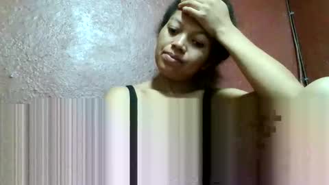 Snapshot of henitsaldy chatting on 02-26-26, 06:12 henitsaldy online show from 02-26-26, 06:12