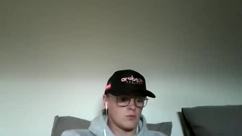 henrietje online show from 05-14-26, 07:09