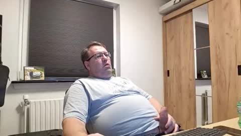 henrikrp1971 online show from 02-07-26, 09:18