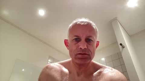 Snapshot of henriksens chatting on 05-25-26, 03:29 henriksens online show from 05-25-26, 03:29