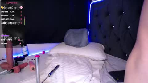 Snapshot of henry_diaz chatting on 11-14-25, 08:35 Henry online show from 11-14-25, 08:35