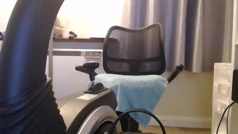 Snapshot of henryjxxx chatting on 10-15-25, 11:38 henryjxxx online show from 10-15-25, 11:38