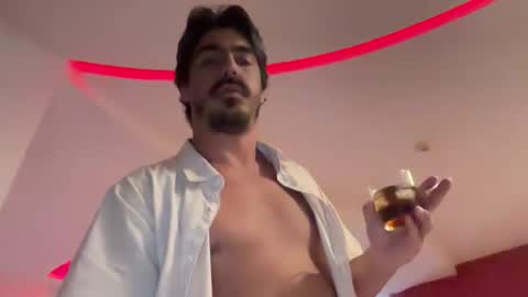 Snapshot of henryrio2 chatting on 12-16-25, 05:40 henryrio2 online show from 12-16-25, 05:40