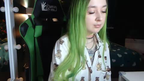 Snapshot of hentaishiing chatting on 03-03-25, 04:35 Hentaishiing online show from 03-03-25, 04:35