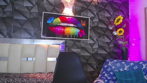 HERA online show from 01-05-25, 07:49