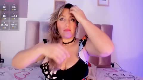 Hera godes online show from 01-15-25, 03:22