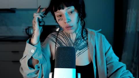 Snapshot of herbal_helpmepls chatting on 01-31-25, 10:52 dirty Diana online show from 01-31-25, 10:52