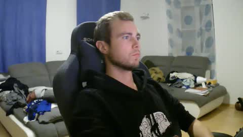 John Pearl online show from 11-14-25, 08:18