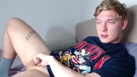 Snapshot of hercules__ chatting on 02-05-26, 12:54 Gregblonde Alextattoo online show from 02-05-26, 12:54