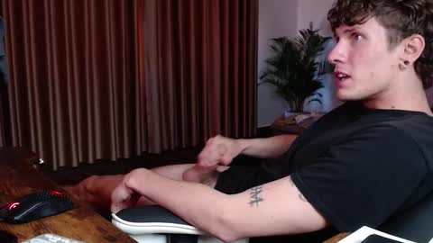 Snapshot of hercules__ chatting on 02-08-26, 02:04 Gregblonde Alextattoo online show from 02-08-26, 02:04