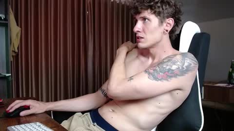 Snapshot of hercules__ chatting on 02-16-26, 01:35 Gregblonde Alextattoo online show from 02-16-26, 01:35