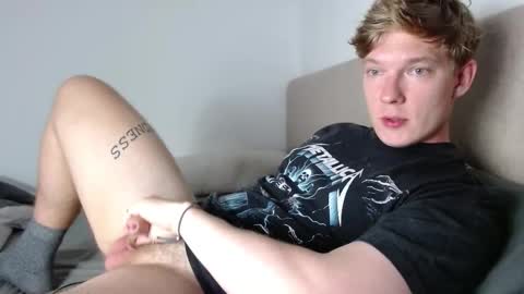 Snapshot of hercules__ chatting on 02-26-26, 12:15 Gregblonde Alextattoo online show from 02-26-26, 12:15