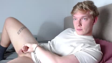 Snapshot of hercules__ chatting on 03-05-26, 01:51 Gregblonde Alextattoo online show from 03-05-26, 01:51