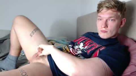 Snapshot of hercules__ chatting on 03-12-26, 07:42 Gregblonde Alextattoo online show from 03-12-26, 07:42