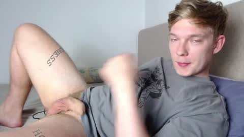 Snapshot of hercules__ chatting on 04-04-26, 04:48 Gregblonde Alextattoo online show from 04-04-26, 04:48