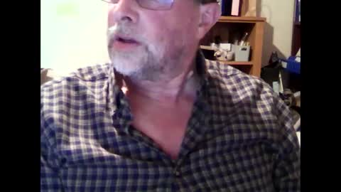 Snapshot of hereford66 chatting on 05-19-26, 06:58 hereford66 online show from 05-19-26, 06:58