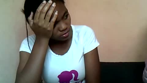 Snapshot of herisse01 chatting on 06-20-26, 07:33 herisse01 online show from 06-20-26, 07:33