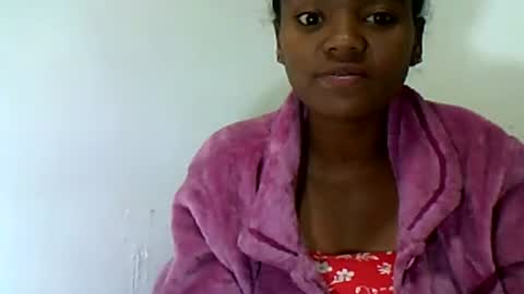 Snapshot of herisse01 chatting on 07-17-26, 06:24 herisse01 online show from 07-17-26, 06:24