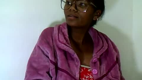 Snapshot of herisse01 chatting on 07-20-26, 09:01 herisse01 online show from 07-20-26, 09:01