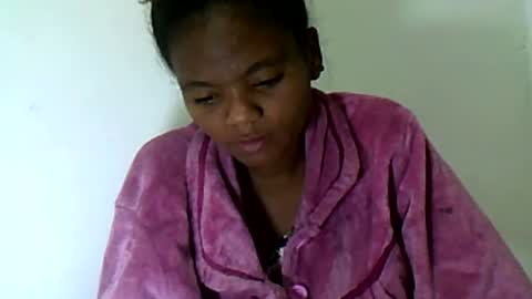 Snapshot of herisse01 chatting on 07-25-26, 05:43 herisse01 online show from 07-25-26, 05:43