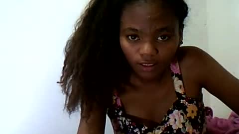 Snapshot of herisse01 chatting on 07-28-26, 10:10 herisse01 online show from 07-28-26, 10:10