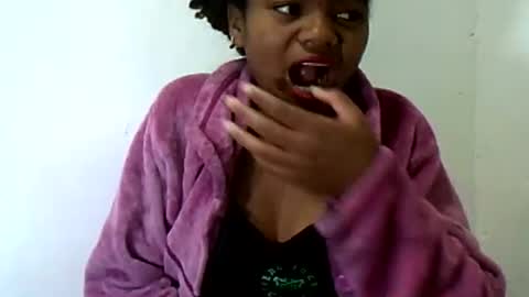 Snapshot of herisse01 chatting on 07-30-26, 05:56 herisse01 online show from 07-30-26, 05:56