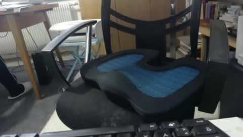 Snapshot of hero0111 chatting on 02-06-25, 01:21 hero0111 online show from 02-06-25, 01:21