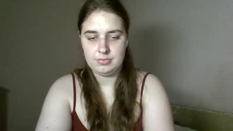Snapshot of hess_luna_ chatting on 09-19-25, 09:00 hess_luna_ online show from 09-19-25, 09:00