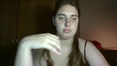 Snapshot of hess_luna_ chatting on 09-25-25, 09:13 hess_luna_ online show from 09-25-25, 09:13