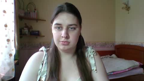 hess_luna_ online show from 04-02-26, 09:07