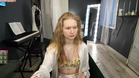 Snapshot of hetaerart chatting on 05-30-26, 07:44 Sasha online show from 05-30-26, 07:44