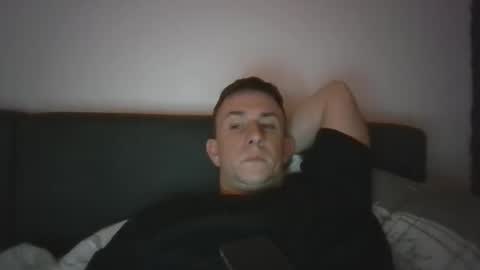 Snapshot of heteroboyxx chatting on 01-27-25, 04:52 heteroboyxx online show from 01-27-25, 04:52