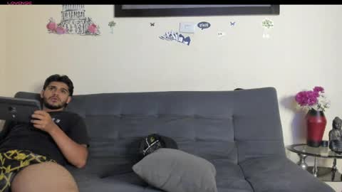 yeis online show from 04-07-26, 10:09