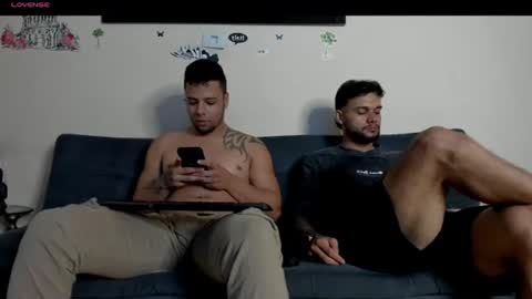 Snapshot of heteros_curious_ chatting on 06-16-26, 10:34 yeis online show from 06-16-26, 10:34