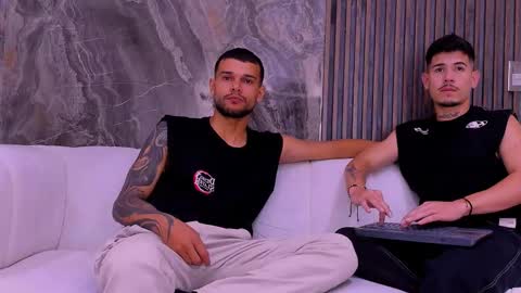 heteros men online show from 11-24-25, 08:41