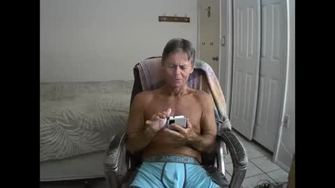 hewes1 online show from 10-19-25, 11:38