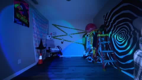 salem online show from 11-08-25, 04:01