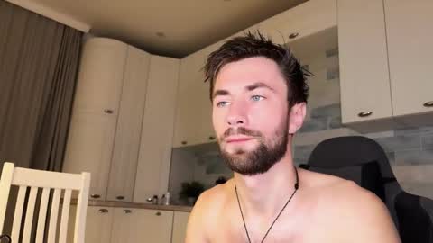 Arnold online show from 11-03-25, 08:21