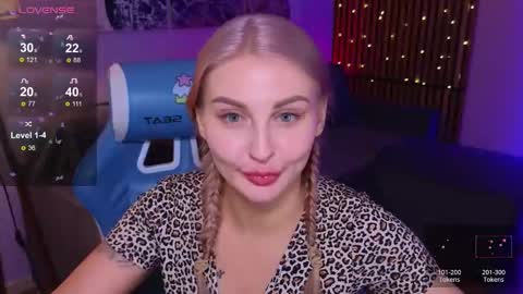 hey_cassie online show from 11-17-25, 04:13