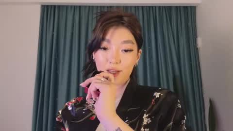 Audrey online show from 03-08-25, 05:33