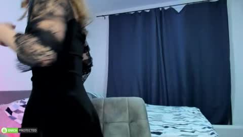 Bella 3 online show from 09-25-25, 10:46