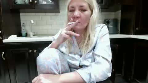 Snapshot of heyheygrey chatting on 01-09-26, 02:25 Heyheygrey online show from 01-09-26, 02:25