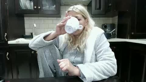 Snapshot of heyheygrey chatting on 02-05-26, 01:10 Heyheygrey online show from 02-05-26, 01:10