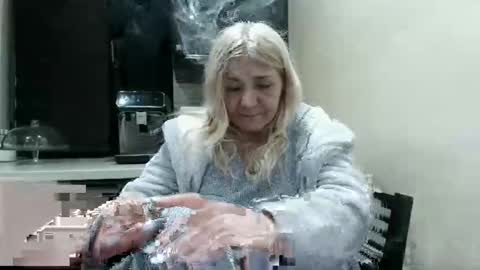 Snapshot of heyheygrey chatting on 02-11-26, 01:43 Heyheygrey online show from 02-11-26, 01:43