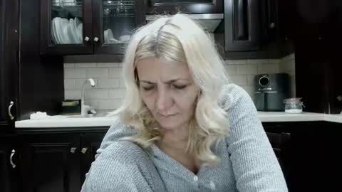 Snapshot of heyheygrey chatting on 02-25-26, 05:22 Heyheygrey online show from 02-25-26, 05:22