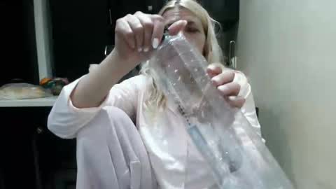 Snapshot of heyheygrey chatting on 03-01-26, 11:29 Heyheygrey online show from 03-01-26, 11:29